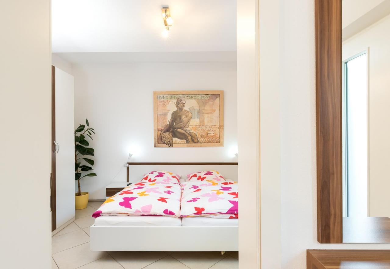 Bodensee Apartment Ueberlingen "Bauhaus Ueber Der Stadt" Ngoại thất bức ảnh