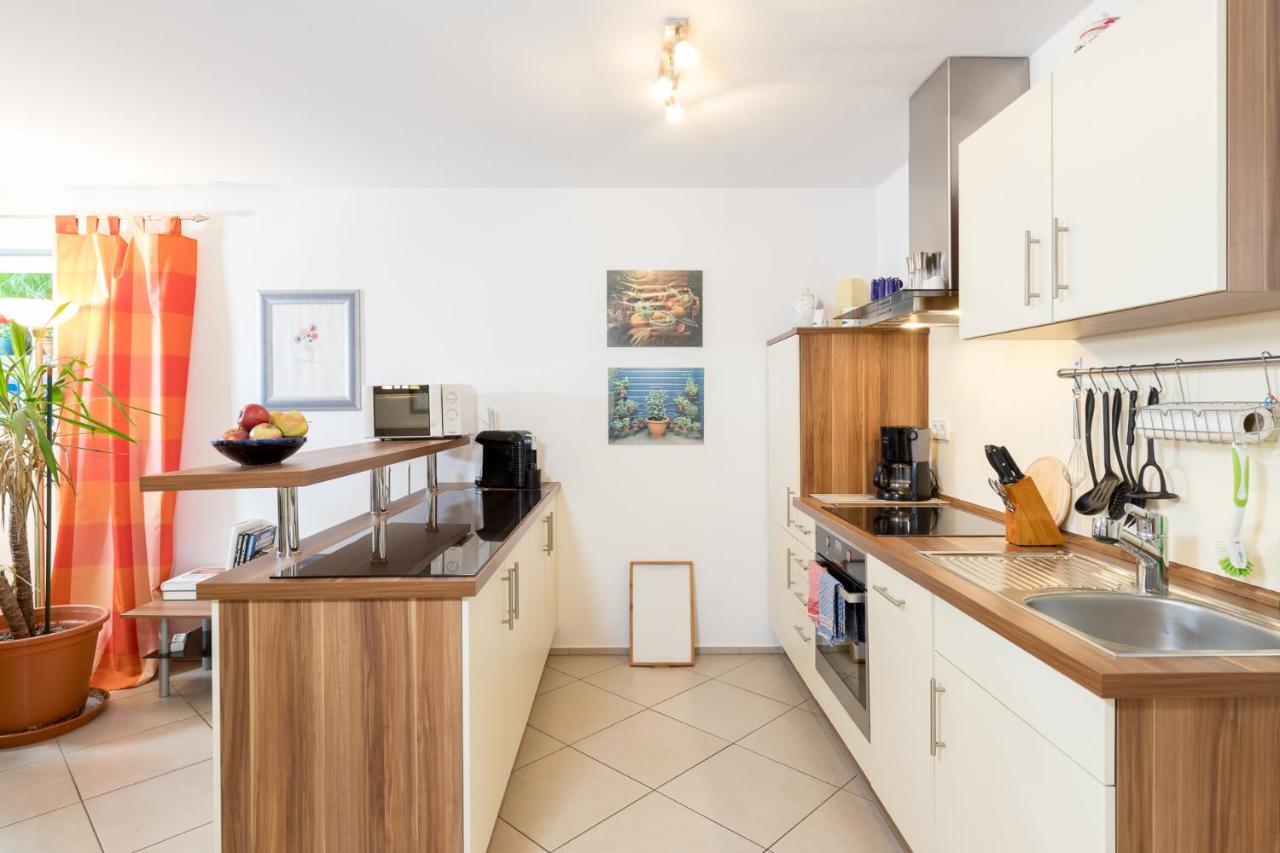 Bodensee Apartment Ueberlingen "Bauhaus Ueber Der Stadt" Ngoại thất bức ảnh